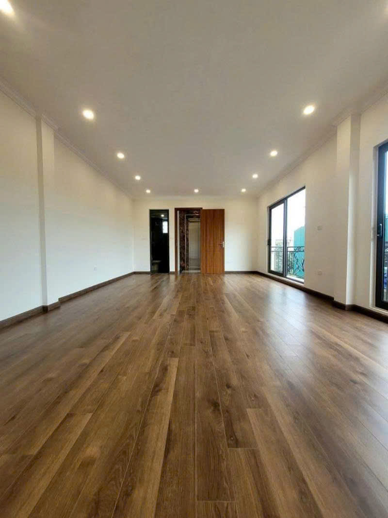 CC bán nhà riêng phố Tân Mai, Ô TÔ VÀO NHÀ 48m 6T- Gara Ô tô, Lô góc. LH CC Hiền: 0986430899